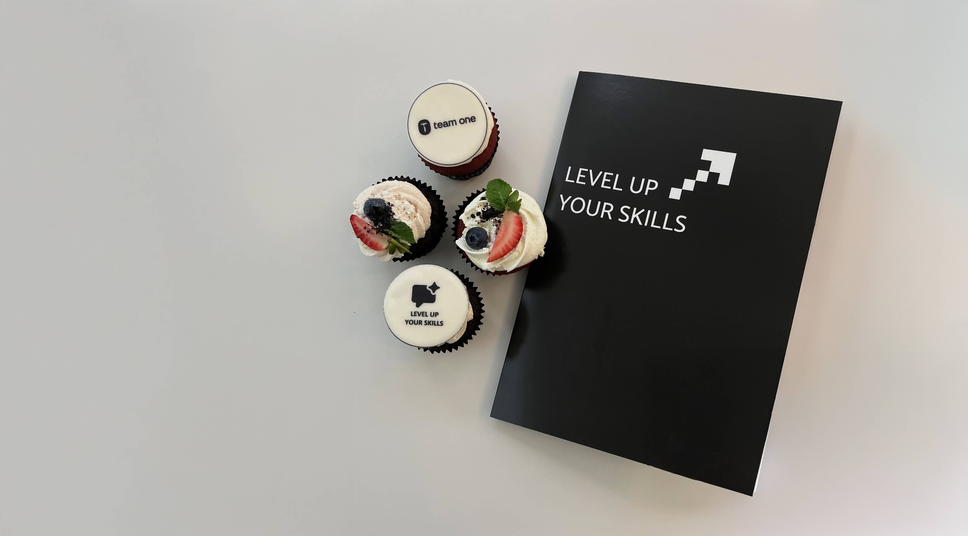 Level Up Your Skills Mappe mit Cupcakes